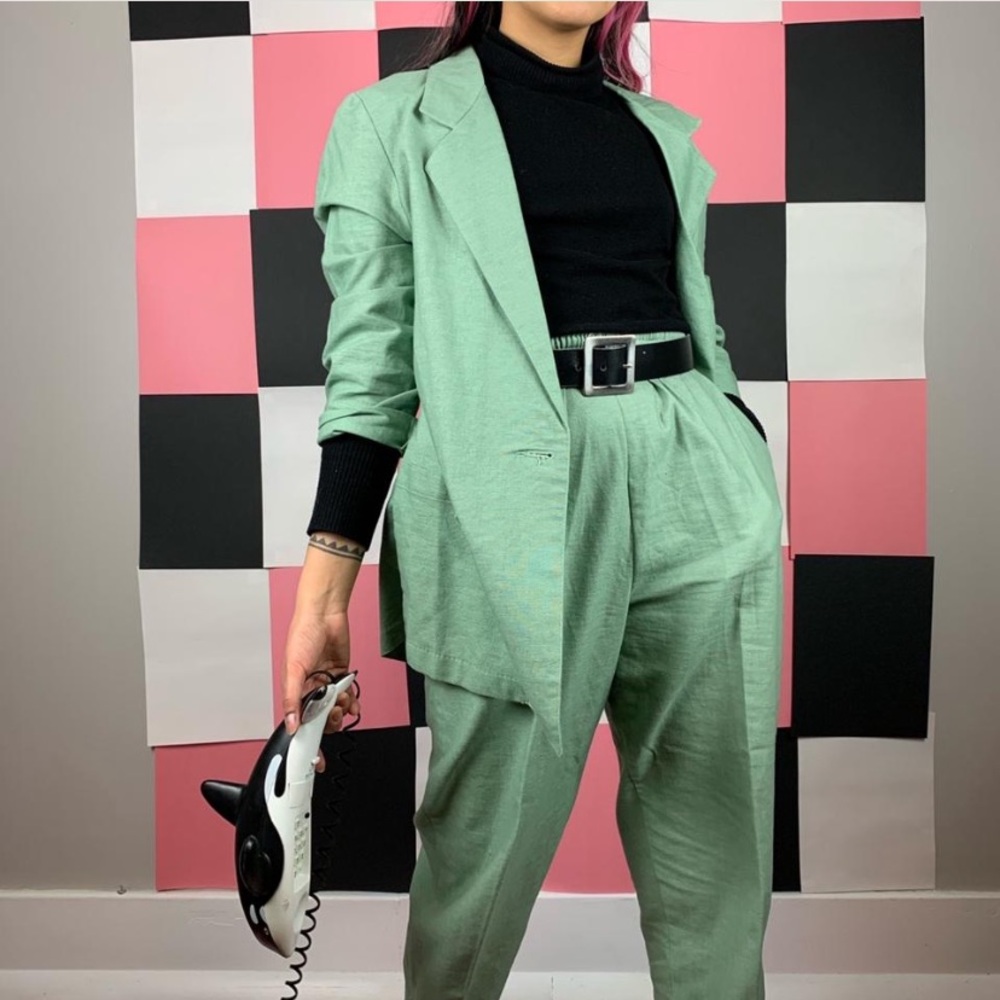 🍏 1990s sea foam green blazer set 🍏